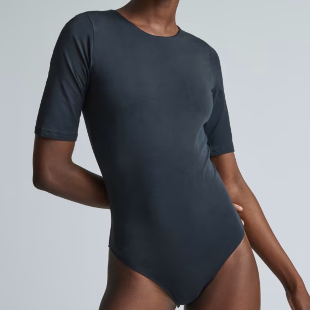 Everlane The Short-Sleeve Crew Neck Bodysuit - Bikini S